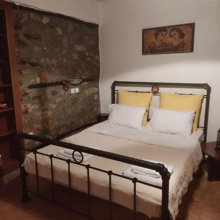 帕莱斯潘蒂雷蒙 阿克翁图拉传统旅馆酒店 外观 照片