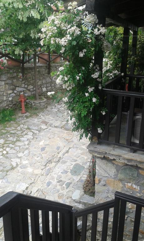 帕莱斯潘蒂雷蒙 阿克翁图拉传统旅馆酒店 外观 照片